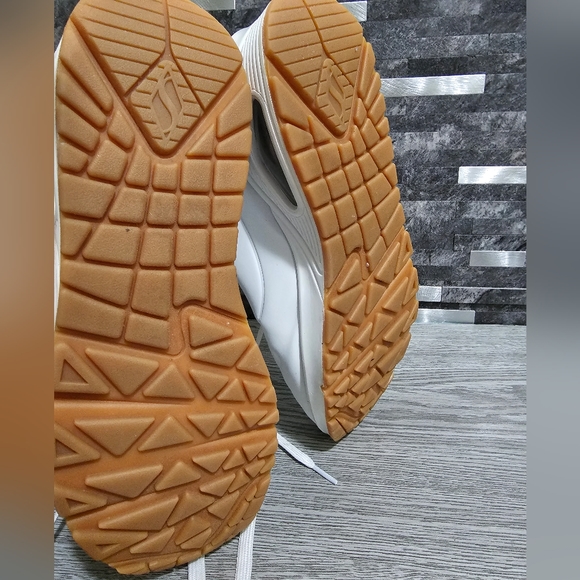 New sketchers womens stand on air - Picture 6 of 8